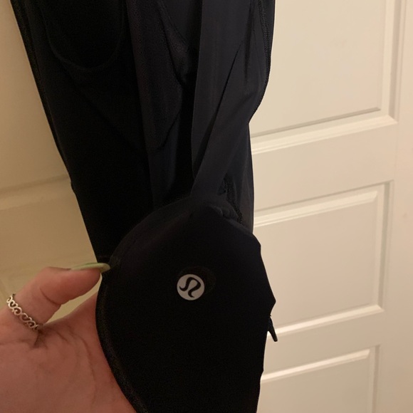 Lululemon silky Tank top - Picture 2 of 3